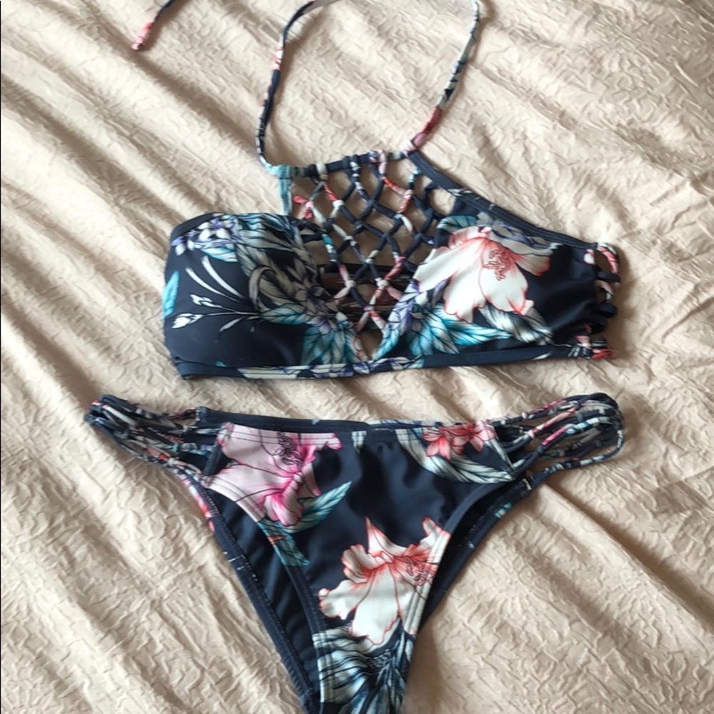 Navy floral bathing suit set